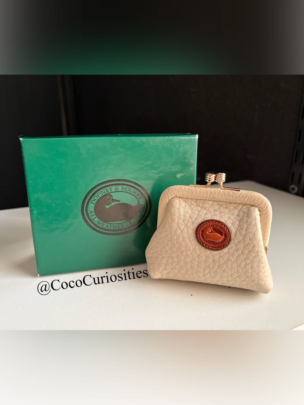 Dooney and Bourke awl Bone leather kisslock coin purse bag & factory box
